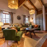 Family Hideout Apartment *