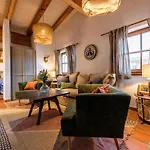 Apartment Family Hideout