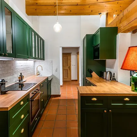 Apartment Family Hideout *