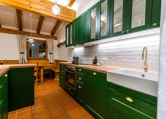 דירה Family Hideout *